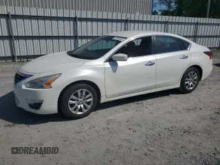 2014 Nissan Altima 2.5 S with VIN 1N4AL3AP2EC173801, listed as a Copart auction lot 52800505 with 212,921 mi miles and Salvage Title. Bid and sale history available at carsss.com. Image 1.