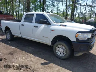2022 Ram 2500 Tradesman with VIN 3C6UR5HJ5NG202232, listed as a IAAI auction lot 42069847 with 93,426 mi miles. Bid and sale history available at carsss.com. Image 1.