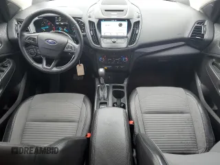 2018 Ford Escape SE z VIN 1FMCU9GD4JUA49819, wystawiony jako Copart lot #73023734 z przebiegiem 96 228 mil mil oraz Szkody całkowita. Historia ofert i sprzedaży dostępna na DreamBid. Obrazek 8.