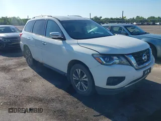 2017 Nissan Pathfinder SV z VIN 5N1DR2MN6HC633097, wystawiony jako IAAI lot #42245511 z przebiegiem 171 571 mil mil oraz . Historia ofert i sprzedaży dostępna na DreamBid. Obrazek 1.