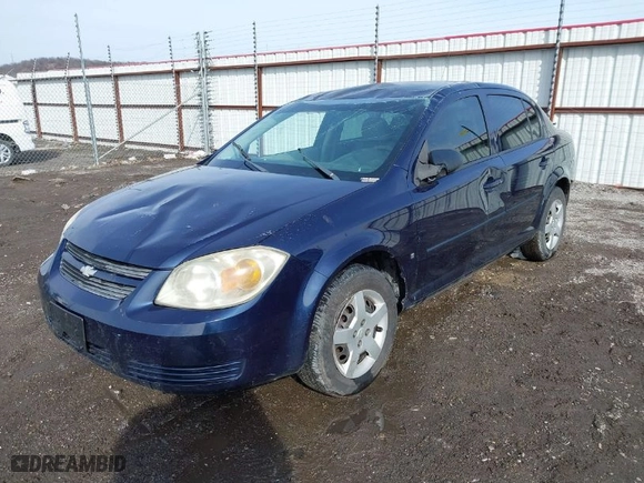 2008 Chevrolet Cobalt LS with VIN 1G1AK58F587252391, listed as a IAAI auction lot 41596752 with 272,004 mi miles. Bid and sale history available at carsss.com. Image 2.