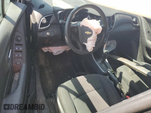 2019 Chevrolet Trax LS with VIN 3GNCJKSB1KL169509, listed as a Copart auction lot 52601765 with 99,114 mi miles and Salvage Title. Bid and sale history available at carsss.com. Image 8.
