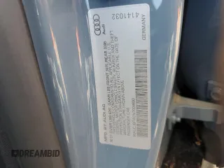 2022 Audi e-tron GT Premium Plus z VIN WAUCJBFW2N7004693, wystawiony jako Copart lot #68906384 z przebiegiem Nie podano mil oraz Szkody całkowita. Historia ofert i sprzedaży dostępna na DreamBid. Obrazek 13.