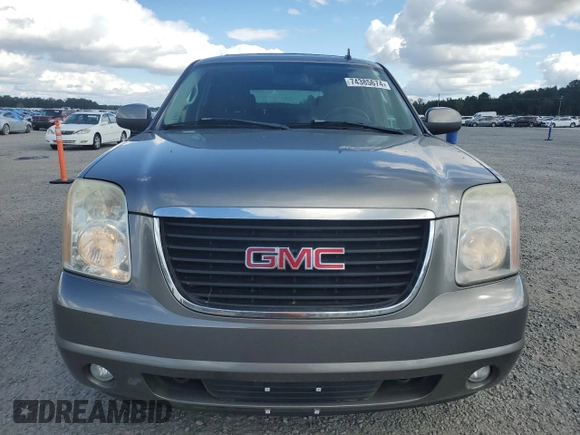 2007 GMC Yukon SLE with VIN 1GKFK130X7R293342, listed as a Copart auction lot 74385674 with 182,752 mi miles and Clean Title. Bid and sale history available at carsss.com. Image 5.