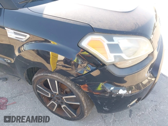 2011 Kia Soul + with VIN KNDJT2A22B7282062, listed as a IAAI auction lot 42035564 with 201,870 mi miles. Bid and sale history available at carsss.com. Image 6.