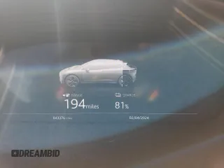 2019 Jaguar I-Pace SE z VIN SADHC2S18K1F73762, wystawiony jako Copart lot #49235464 z przebiegiem 43 376 mil mil oraz . Historia ofert i sprzedaży dostępna na DreamBid. Obrazek 9.