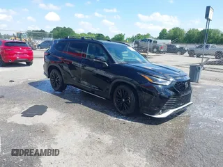 2023 Toyota Highlander L z VIN 5TDKDRAH7PS020856, wystawiony jako IAAI lot #42137832 z przebiegiem 55 502 mil mil oraz . Historia ofert i sprzedaży dostępna na DreamBid. Obrazek 1.