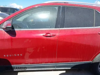 2019 Chevrolet Equinox LT z VIN 2GNAXUEV1K6227470, wystawiony jako IAAI lot #40608388 z przebiegiem Nie podano mil oraz . Historia ofert i sprzedaży dostępna na DreamBid. Obrazek 14.