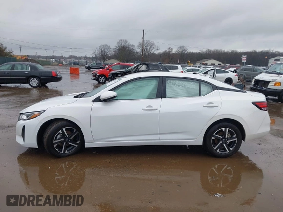 2024 Nissan Sentra SV with VIN 3N1AB8CV3RY367498, listed as a IAAI auction lot 41700309 with 1,705 mi miles and . Bid and sale history available at DreamBid. Image 13.