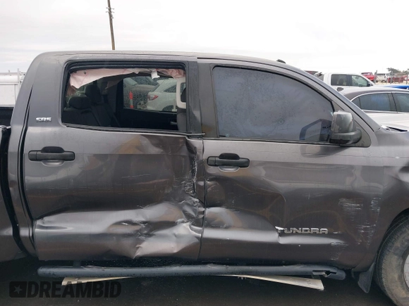 2014 Toyota Tundra SR5 z VIN 5TFEM5F16EX082421, wystawiony jako IAAI lot #40735426 z przebiegiem 173 005 mil mil oraz . Historia ofert i sprzedaży dostępna na DreamBid. Obrazek 12.
