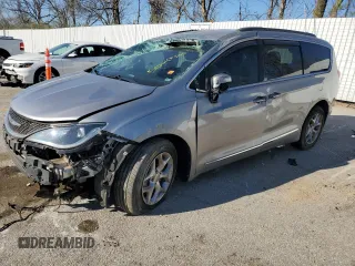 2017 Chrysler Pacifica Touring L z VIN 2C4RC1BG5HR570625, wystawiony jako Copart lot #50647905 z przebiegiem 30 220 mil mil oraz Szkoda całkowita • Salvage title. Historia ofert i sprzedaży dostępna na DreamBid. Obrazek 1.