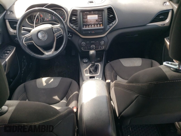 2018 Jeep Cherokee Latitude z VIN 1C4PJMCX9JD586705, wystawiony jako Copart lot #48167215 z przebiegiem 121 494 mil mil oraz Szkoda całkowita • Salvage title. Historia ofert i sprzedaży dostępna na DreamBid. Obrazek 8.