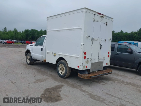 2015 Ford F-250 XL with VIN 1FDBF2B63FEA47602, listed as a IAAI auction lot 42412732 with 436,482 mi miles and . Bid and sale history available at DreamBid. Image 3.