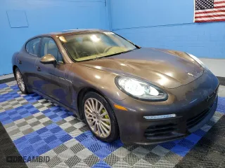 2014 Porsche Panamera S E-Hybrid with VIN WP0AD2A75EL044548, listed as a Copart auction lot 47578765 with 86,758 mi miles and Clean Title. Bid and sale history available at carsss.com. Image 4.