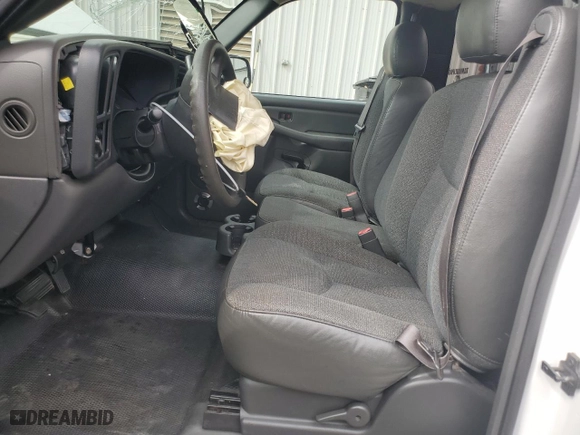 2004 Chevrolet Silverado 1500 LS with VIN 1GCEC14V84Z108022, listed as a Copart auction lot 73192974 with 161,919 mi miles and Salvage Title. Bid and sale history available at carsss.com. Image 7.