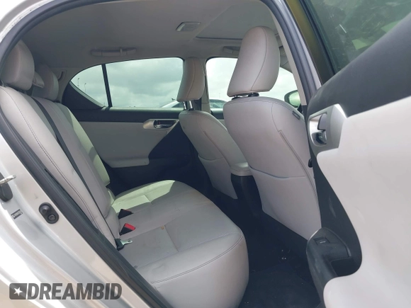2012 Lexus CT CT 200h with VIN JTHKD5BH0C2082560, listed as a IAAI auction lot 42221415 with 194,321 mi miles and . Bid and sale history available at carsss.com. Image 8.