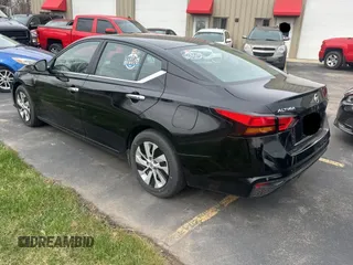 2023 Nissan Altima S with VIN 1N4BL4BV3PN398212, listed as a Copart auction lot 53201095 with 3,425 mi miles and Clean Title. Bid and sale history available at carsss.com. Image 3.