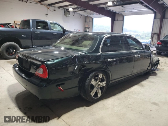 2008 Jaguar XJ Vanden Plas with VIN SAJWA82B98SH23225, listed as a Copart auction lot 73074654 with 162,900 mi miles and Salvage Title. Bid and sale history available at carsss.com. Image 3.