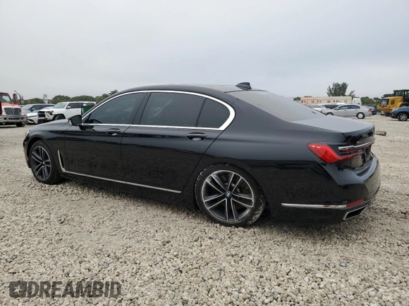 2022 BMW 7 Series 750i xDrive with VIN WBA7U2C02NCJ27538, listed as a Copart auction lot 42022885 with 29,083 mi miles and Salvage title. Bid and sale history available at DreamBid. Image 2.