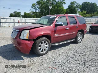 2007 GMC Yukon Denali z VIN 1GKFK63877J152228, wystawiony jako Copart lot #53464145 z przebiegiem 199 091 mil mil oraz Szkoda całkowita • Salvage title. Historia ofert i sprzedaży dostępna na DreamBid. Obrazek 1.