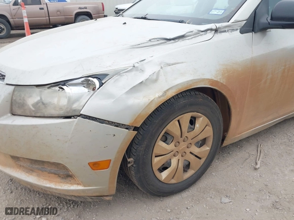 2014 Chevrolet Cruze LS with VIN 1G1PA5SH8E7211594, listed as a IAAI auction lot 41601610 with 146,478 mi miles. Bid and sale history available at carsss.com. Image 13.