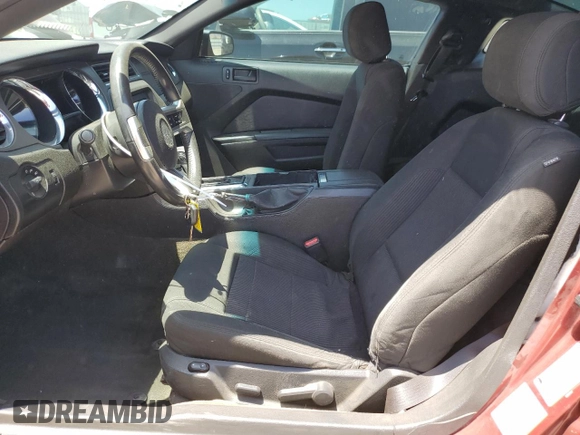 2014 Ford Mustang V6 with VIN 1ZVBP8AM5E5217295, listed as a Copart auction lot 61472765 with 141,580 mi miles and Salvage title. Bid and sale history available at DreamBid. Image 7.