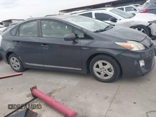 2011 Toyota Prius I z VIN JTDKN3DU6B1397817, wystawiony jako IAAI lot #42476902 z przebiegiem 172 942 mil mil oraz . Historia ofert i sprzedaży dostępna na DreamBid. Obrazek 13.
