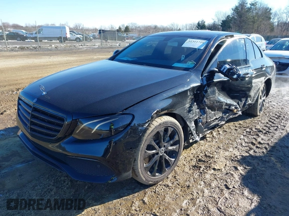 2020 Mercedes-Benz E-Class E 350 with VIN W1KZF8EB4LA823422, listed as a IAAI auction lot 41311710 with 39,027 mi miles. Bid and sale history available at carsss.com. Image 17.
