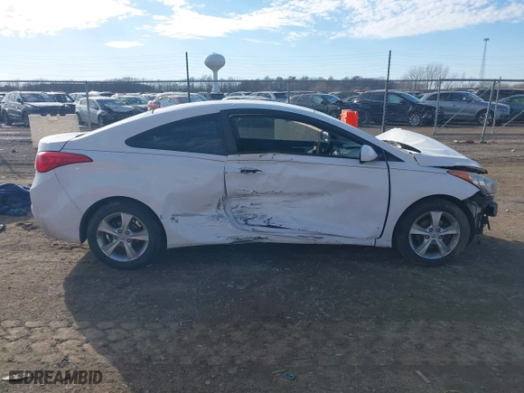 2013 Hyundai Elantra Coupe GS with VIN KMHDH6AE2DU023345, listed as a IAAI auction lot 41685816 with 1 mi miles. Bid and sale history available at carsss.com. Image 13.