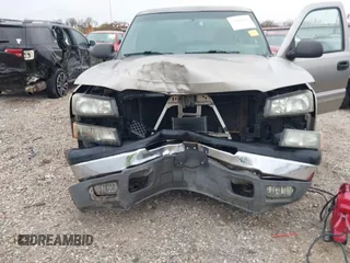 2003 Chevrolet Silverado 1500 LS with VIN 1GCEC19T93Z137289, listed as a IAAI auction lot 41040164 with 101,917 mi miles and . Bid and sale history available at DreamBid. Image 6.