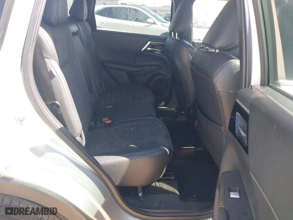 2022 Mitsubishi Outlander SE with VIN JA4J3UA82NZ021498, listed as a IAAI auction lot 42015884 with 73,420 mi miles. Bid and sale history available at carsss.com. Image 8.