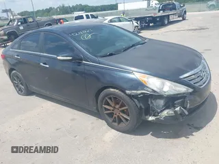 2013 Hyundai Sonata Limited with VIN 5NPEC4AB1DH636469, listed as a IAAI auction lot 42183823 with 186,219 mi miles and . Bid and sale history available at carsss.com. Image 1.