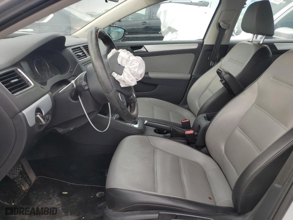 2013 Volkswagen Jetta Sedan Hybrid SE with VIN 3VW637AJXDM249889, listed as a Copart auction lot 60188114 with 172,554 mi miles and Salvage Title. Bid and sale history available at carsss.com. Image 7.