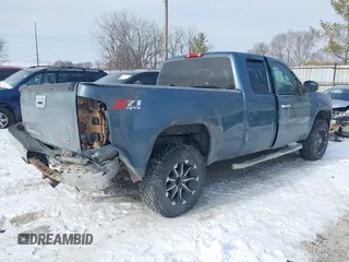 2011 GMC Sierra 1500 with VIN 1GTR2VE31BZ302820, listed as a IAAI auction lot 41320623 with 207,772 mi miles and . Bid and sale history available at DreamBid. Image 4.