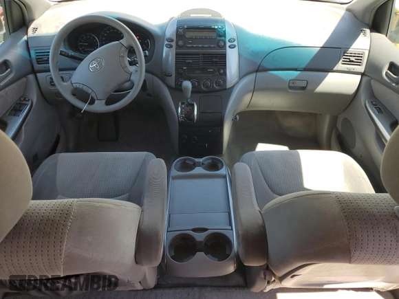 2008 Toyota Sienna CE z VIN 5TDZK23C98S213007, wystawiony jako Copart lot #56345045 z przebiegiem 115 052 mil mil oraz Szkoda całkowita • Salvage title. Historia ofert i sprzedaży dostępna na DreamBid. Obrazek 8.