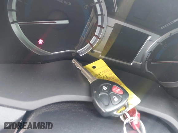 2019 Toyota 4Runner SR5 с VIN JTEBU5JR2K5676586, выставлен на аукционе IAAI как лот 42070642 с пробегом 144 039 миль миль и . История ставок и продаж доступна на DreamBid. Изображение 11.