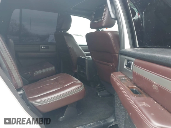 2016 Ford Expedition Platinum with VIN 1FMJU1MT8GEF06932, listed as a IAAI auction lot 41618770 with 188,611 mi miles and . Bid and sale history available at DreamBid. Image 8.