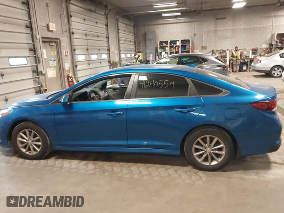 2018 Hyundai Sonata SE with VIN 5NPE24AF3JH690907, listed as a IAAI auction lot 41240554 with 35,457 mi miles and . Bid and sale history available at DreamBid. Image 14.