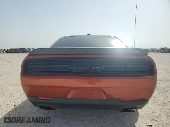 2022 Dodge Challenger R/T Scat Pack z VIN 2C3CDZFJ8NH109304, wystawiony jako Copart lot #54798825 z przebiegiem 23 845 mil mil oraz Szkoda całkowita • Salvage title. Historia ofert i sprzedaży dostępna na DreamBid. Obrazek 6.