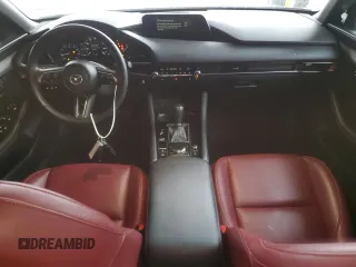 2024 Mazda 3 S Carbon Edition z VIN JM1BPBLM2R1709549, wystawiony jako Copart lot #46490235 z przebiegiem 32 448 mil mil oraz Szkoda całkowita • Salvage title. Historia ofert i sprzedaży dostępna na DreamBid. Obrazek 8.