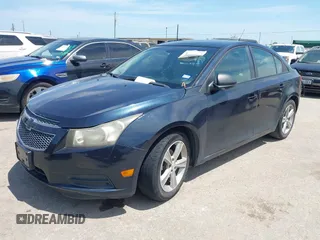 2014 Chevrolet Cruze LS with VIN 1G1PA5SH4E7268424, listed as a IAAI auction lot 42063360 with 124,167 mi miles and . Bid and sale history available at DreamBid. Image 2.