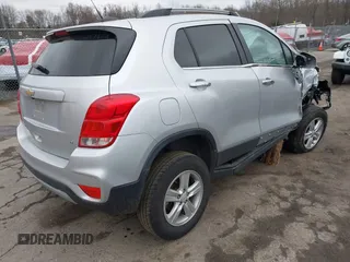 2020 Chevrolet Trax LT with VIN KL7CJPSB6LB040073, listed as a IAAI auction lot 41729327 with 65,652 mi miles. Bid and sale history available at carsss.com. Image 4.