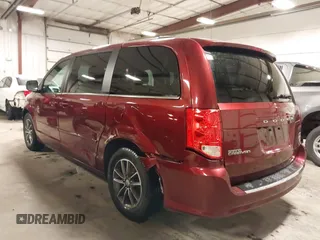 2017 Dodge Grand Caravan SXT with VIN 2C4RDGCG5HR749052, listed as a IAAI auction lot 42010625 with 118,833 mi miles and . Bid and sale history available at DreamBid. Image 3.