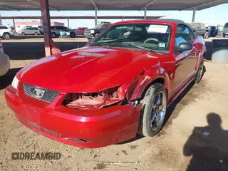 2000 Ford Mustang with VIN 1FAFP4445YF270477, listed as a IAAI auction lot 41205072 with 130,041 mi miles. Bid and sale history available at carsss.com. Image 17.