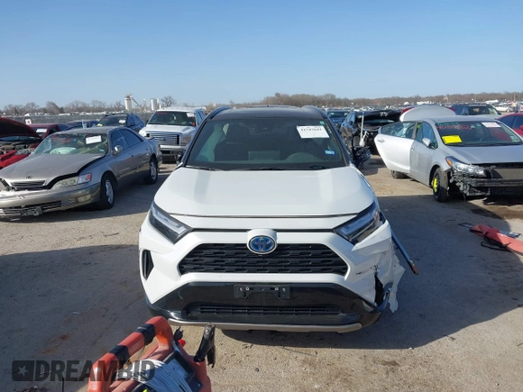 2024 Toyota RAV4 Hybrid XSE with VIN 2T3E6RFV1RW082924, listed as a IAAI auction lot 41747641 with Not Provided miles and . Bid and sale history available at DreamBid. Image 11.