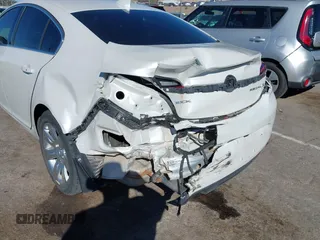 2016 Buick Regal Premium II with VIN 2G4GS5GX7G9198967, listed as a IAAI auction lot 40640596 with 86,909 mi miles and . Bid and sale history available at carsss.com. Image 6.
