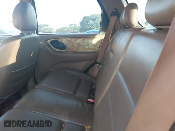 2002 Ford Escape XLT с VIN 1FMCU03152KC08030, выставлен на аукционе IAAI как лот 42533203 с пробегом 224 861 миль миль и . История ставок и продаж доступна на DreamBid. Изображение 8.