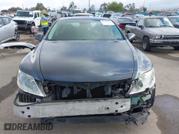 2007 Lexus LS 460 L с VIN JTHGL46F075002562, выставлен на аукционе IAAI как лот 42110316 с пробегом Не указан миль и . История ставок и продаж доступна на DreamBid. Изображение 13.