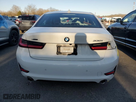 2020 BMW 3 Series 330i xDrive with VIN WBA5R7C05LFH70437, listed as a Copart auction lot 47979785 with 70,224 mi miles and Salvage Title. Bid and sale history available at DreamBid. Image 6.