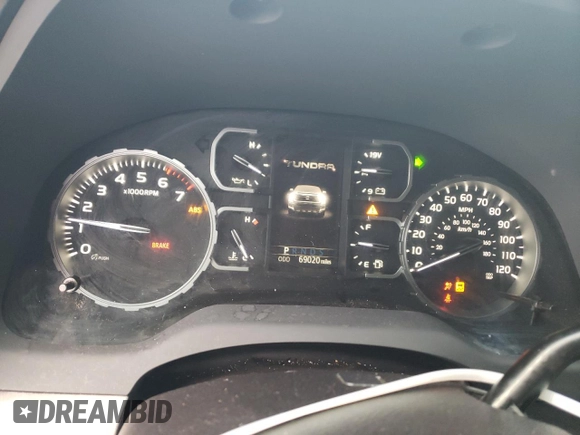 2018 Toyota Tundra 2WD SR5 with VIN 5TFEM5F16JX123852, listed as a Copart auction lot 83439434 with 69,020 mi miles and Salvage Title. Bid and sale history available at carsss.com. Image 9.